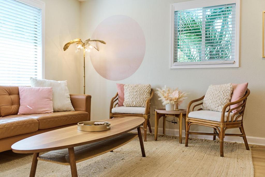 Luxury Villa 3 Blocks From The Beach With Pool A Fire Pit And Outdoor Oasis Mũi Canaveral Ngoại thất bức ảnh